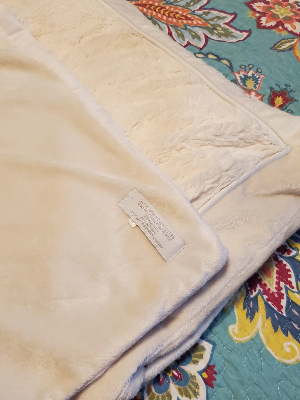 Restoration Hardware Soft Luxe Faux Fur Throw Blanket Reversible w/Piping 41x61